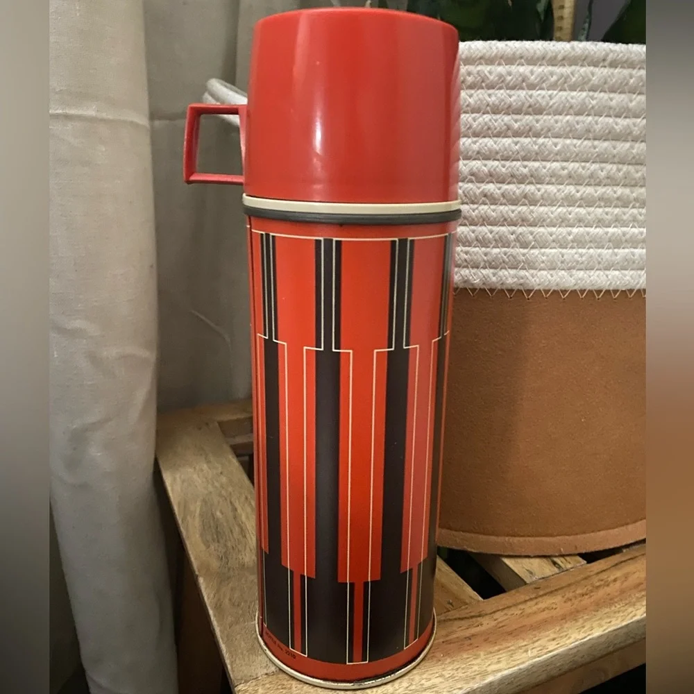 Vintage Thermos bottle - Picture 6 of 16